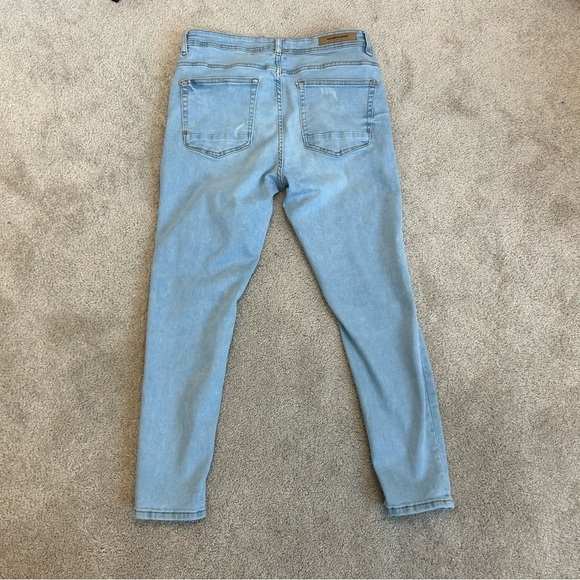 ZARA men’s light wash distressed denim jeans Sz 32 - Picture 4 of 12